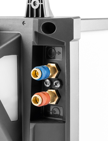 Die Wasseranschlüsse sind zurückgesetzt und geschützt